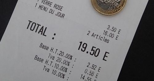 Study reveals generosity of the French when it comes to tipping