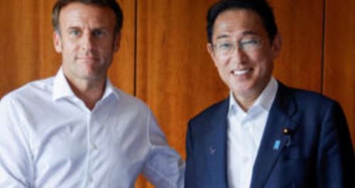 French President and Japanese Prime Minister to visit Notre-Dame construction site 