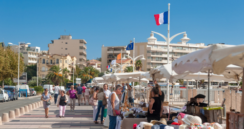 Saint-Raphaël launches its iconic summer braderie 