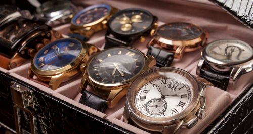 Traffic of luxury watches 