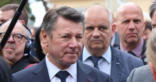 Mayor of Nice takes to the streets to mark the introduction of a curfew for minors 