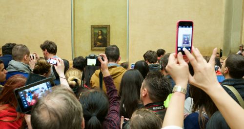 Man, smears cake on Mona Lisa 