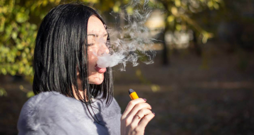 France Moves to Ban Disposable E-Cigarettes 