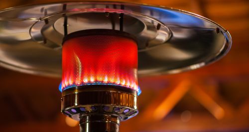 Debate on banning heaters used on bar and restaurant terraces 