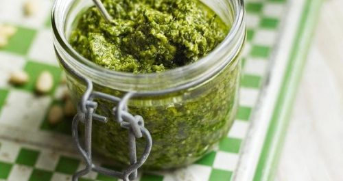 Potentially fatal disease from artisanal wild garlic pesto 